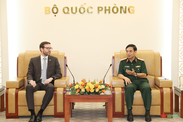 Tiếp tục phát huy hiệu quả hợp tác quốc phòng Việt Nam-Anh